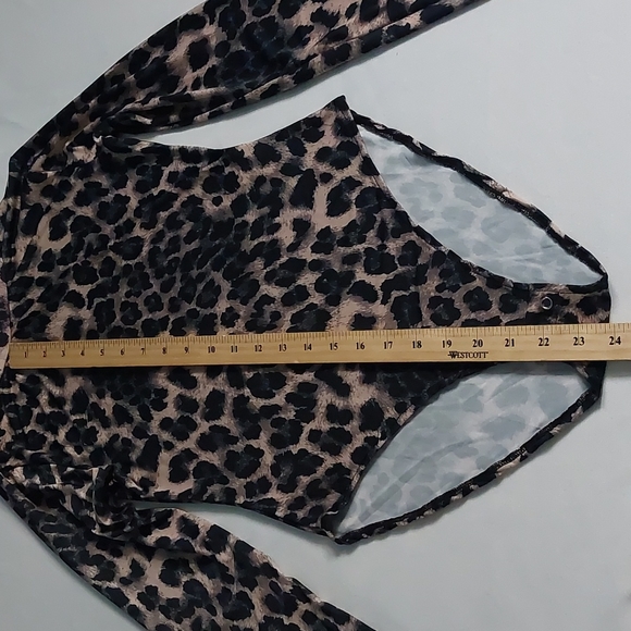 Lazofy Leopard print high neck bodysuit Women's long sleeve size M - Picture 3 of 9